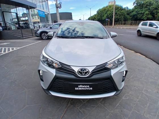 TOYOTA YARIS 1.5 16V FLEX SEDAN XS CONNECT MULTIDRIVE